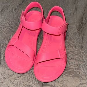 Teva Hurricane Drift Pink Sandals Women’s 9 / Men’s 7 Water Ready
